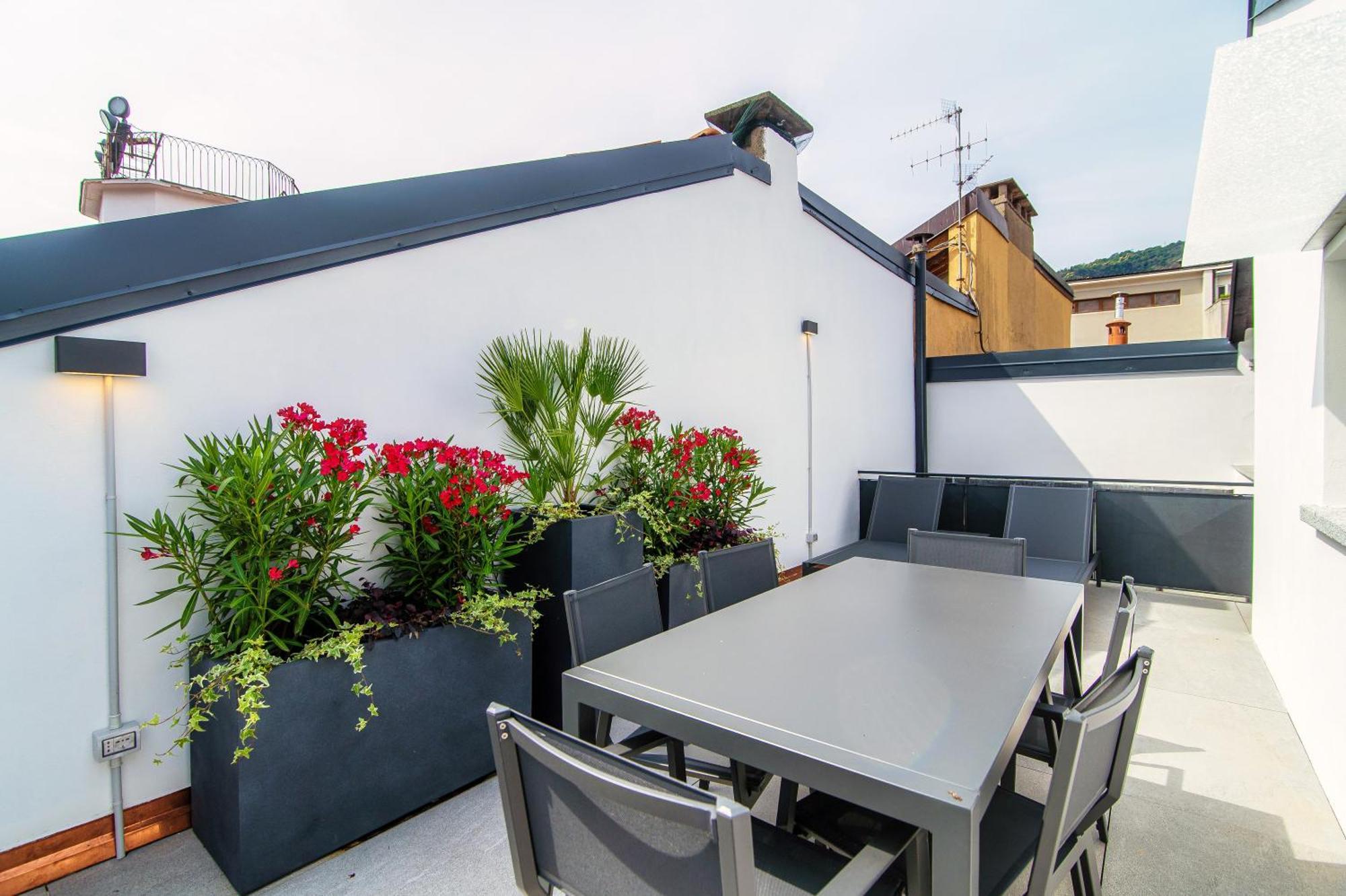 Apartamento Dome'S Magic - The House Of Travelers Como Exterior foto